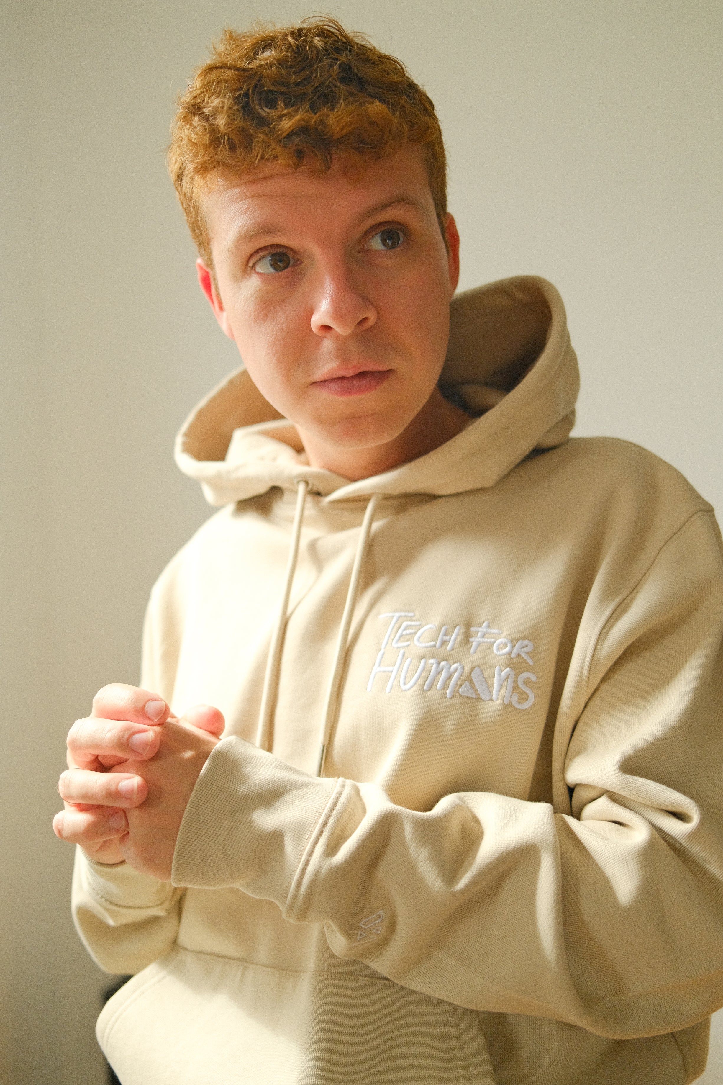 Sudadera "Tech For Humans" Bordado - Cream Latte